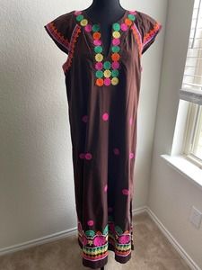 Ivy Jane Brown Peasant Maxi Dress w/ Floral Embroidery